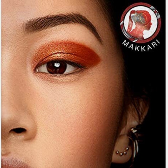 Urban Decay Marvel Studios’ Eternals Eyeshadow Palette 15 Metallic Matte Shimmer - Picture 4 of 8